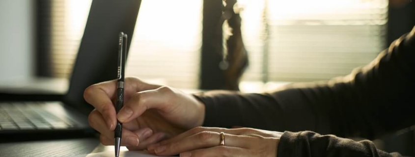 What to Bring to Your First Meeting With a Louisville Divorce Attorney